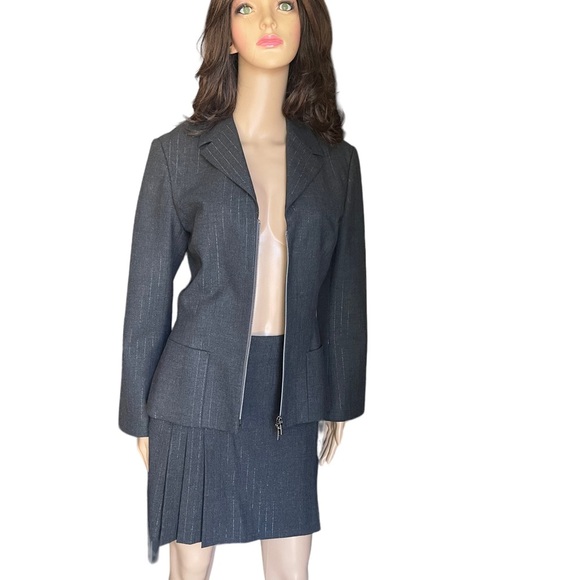 Authentic Versace Jeans Couture 2-Piece Blazer Skirt set size 28/42 - Picture 3 of 16